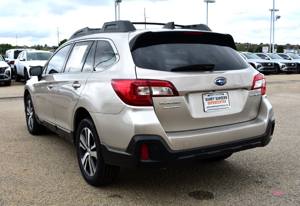 Used 2019 Subaru Outback 2.5i Limited AWD/4WD image 4
