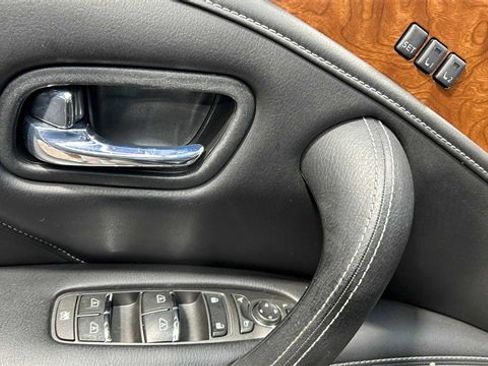 Used 2018 INFINITI QX80 2WD w/ Driver Assistance Package image 22