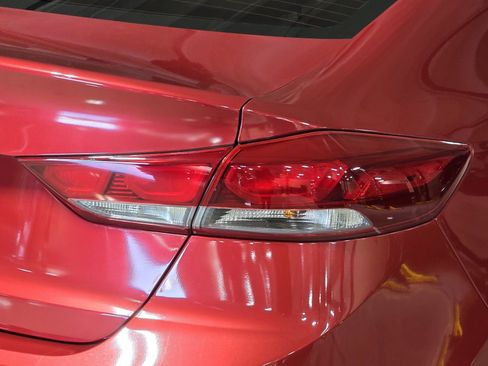 Used 2018 Hyundai Elantra SEL image 12