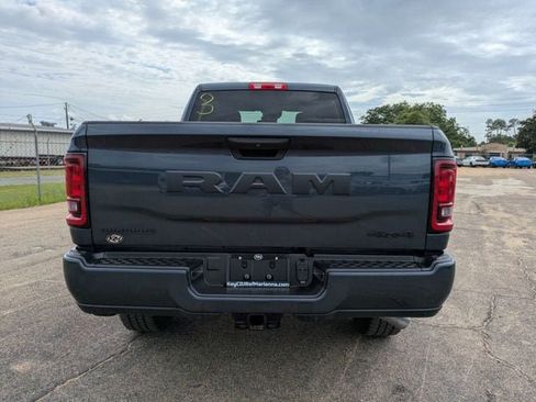 Used 2025 RAM 2500 Big Horn AWD/4WD image 5