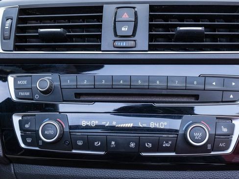 Used 2016 BMW M235i xDrive Convertible w/ Technology Package image 18