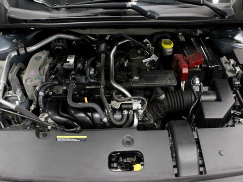 Used 2025 Nissan Sentra SR w/ SR Premium Package FWD image 16