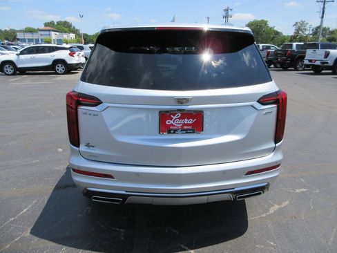 Used 2020 Cadillac XT6 Premium Luxury AWD/4WD image 7
