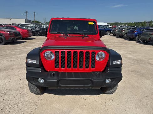 Used 2024 Jeep Wrangler Unlimited Sport AWD/4WD image 10