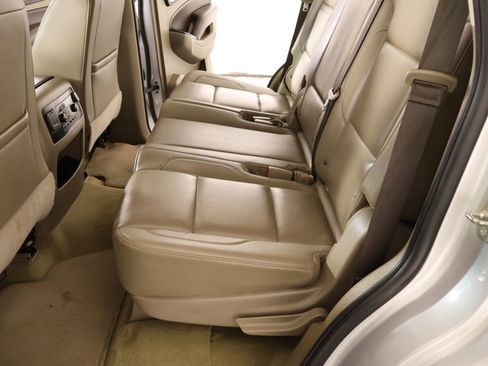 Used 2018 Chevrolet Tahoe LT image 14