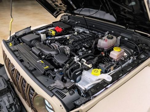 Used 2024 Jeep Wrangler Unlimited Rubicon w/ Technology Group AWD/4WD image 90