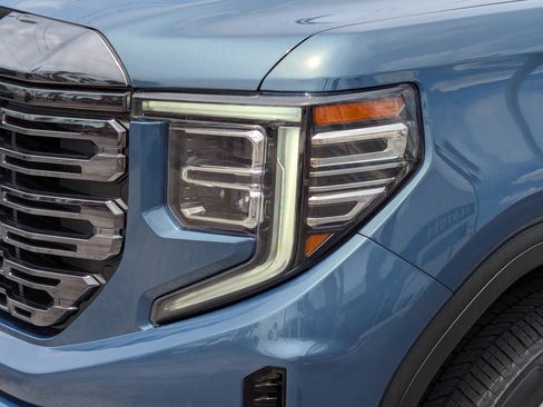 Used 2024 GMC Sierra 1500 Denali Ultimate AWD/4WD image 9