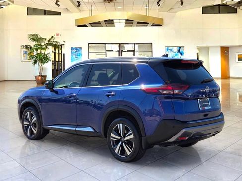 Certified 2023 Nissan Rogue SL w/ SL Premium Package FWD image 7