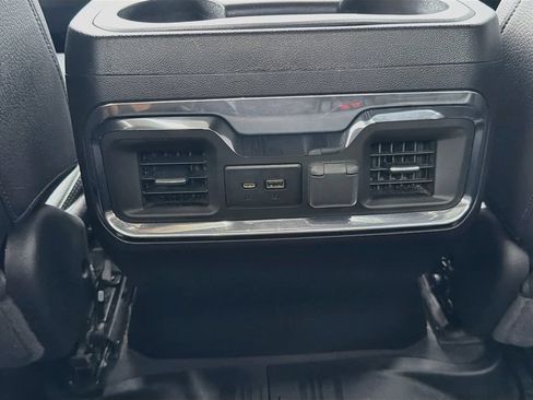Used 2022 GMC Sierra 3500 Denali w/ Denali Ultimate Package AWD/4WD image 30