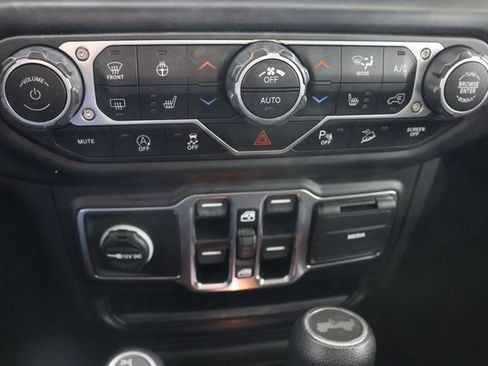 Used 2021 Jeep Wrangler Unlimited Sport image 15