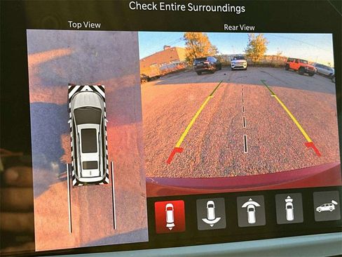 New 2026 Chrysler Pacifica Select image 11