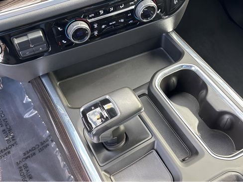 Used 2022 Chevrolet Silverado 1500 LT Trail Boss w/ Convenience Package II image 24