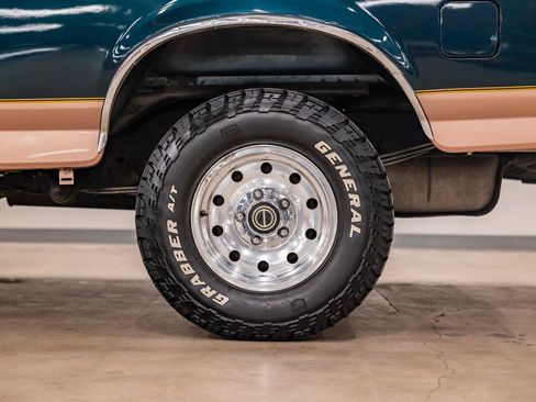 Used 1995 Ford Bronco XL AWD/4WD image 18