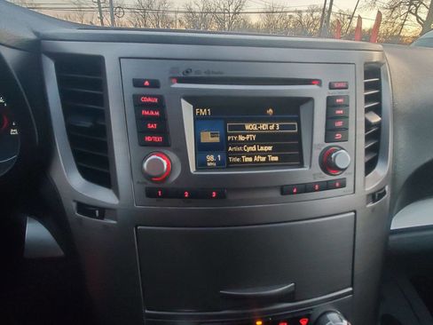 Used 2014 Subaru Outback 2.5i Premium w/ Moonroof Package & Eyesight image 21