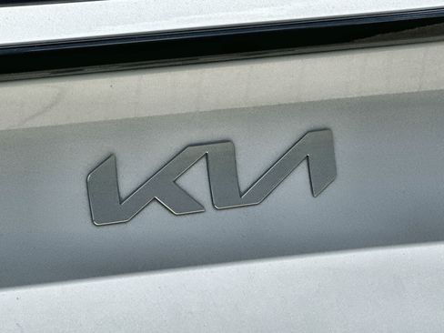 Used 2023 Kia Sportage EX FWD image 15