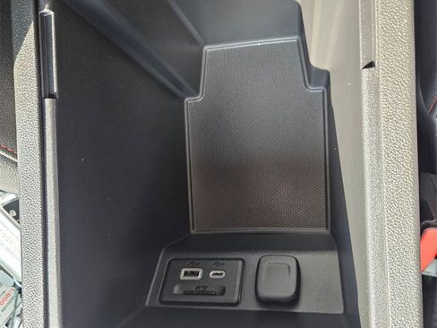 Used 2025 Chevrolet Blazer RS image 27