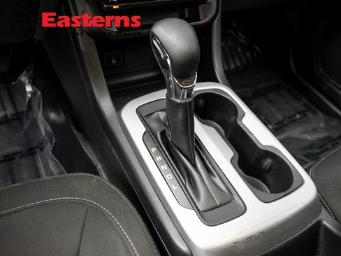 Used 2022 Chevrolet Colorado LT w/ Fleet Safety Package RWD image 13