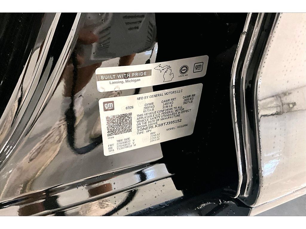 New 2026 Chevrolet Traverse RS w/ LPO, Floor Liner Package FWD image 14