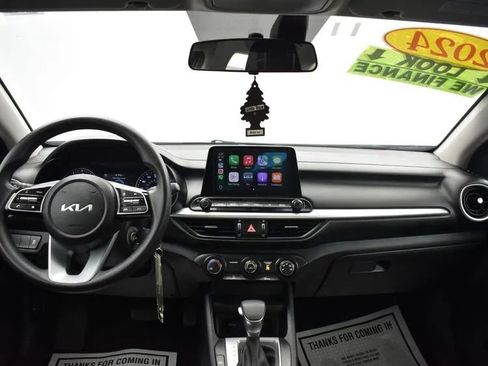 Used 2024 Kia Forte LXS image 18