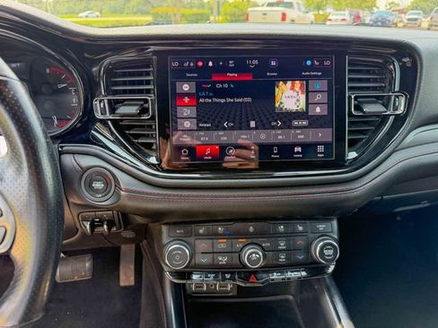 Used 2023 Dodge Durango GT AWD/4WD image 14
