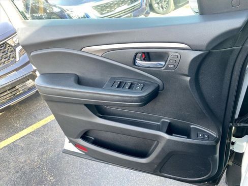 Used 2021 Honda Pilot Special Edition image 19