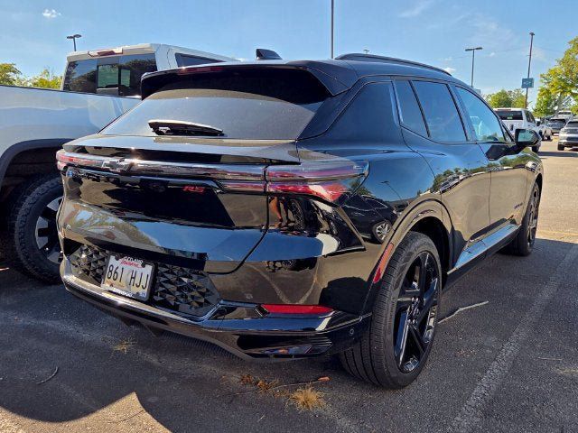 Used 2024 Chevrolet Equinox EV RS FWD image 3