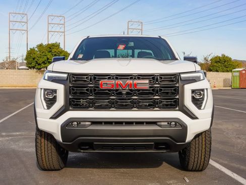 New 2026 GMC Canyon Elevation w/ Convenience Package RWD image 4