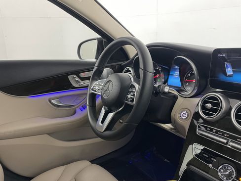 Used 2020 Mercedes-Benz C 300 Sedan image 10