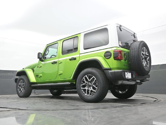 New 2026 Jeep Wrangler Unlimited Sahara w/ Whitecap Package AWD/4WD image 56