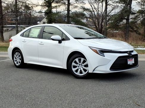 New 2026 Toyota Corolla LE image 2