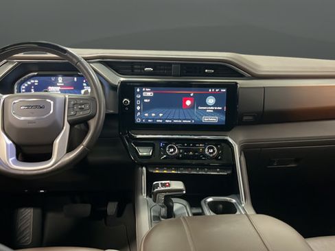 Used 2023 GMC Sierra 1500 Denali AWD/4WD image 10