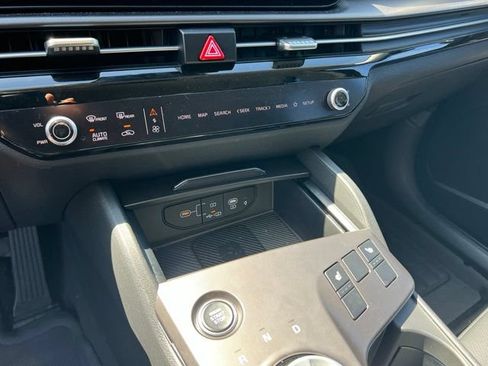 Certified 2026 Kia Sportage EX w/ EX Panoramic Sunroof Package AWD/4WD image 20