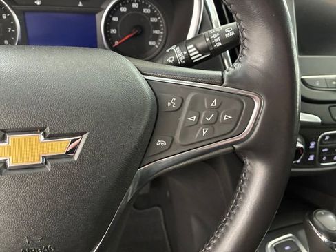 Used 2021 Chevrolet Equinox LT image 24