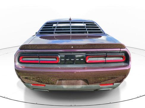 Used 2020 Dodge Challenger R/T RWD image 5