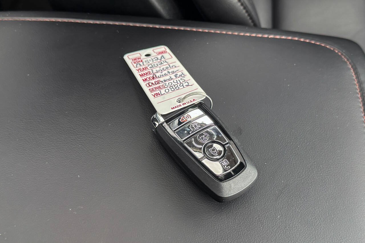 Used 2024 Lincoln Aviator AWD w/ Premium Package image 36