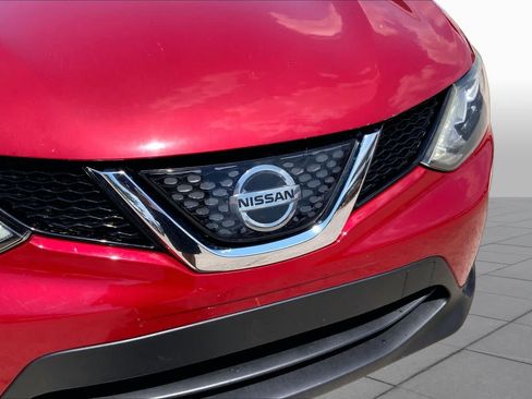 Used 2018 Nissan Rogue Sport S w/ S Appearance Package AWD/4WD image 29
