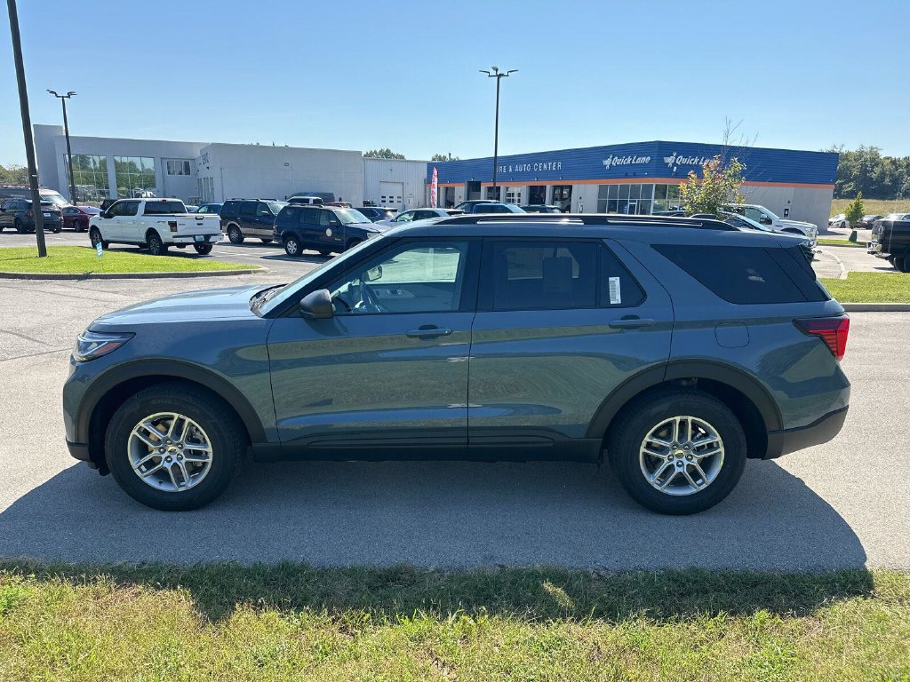 New 2027 Ford Explorer Active w/ Active Comfort Package AWD/4WD image 8