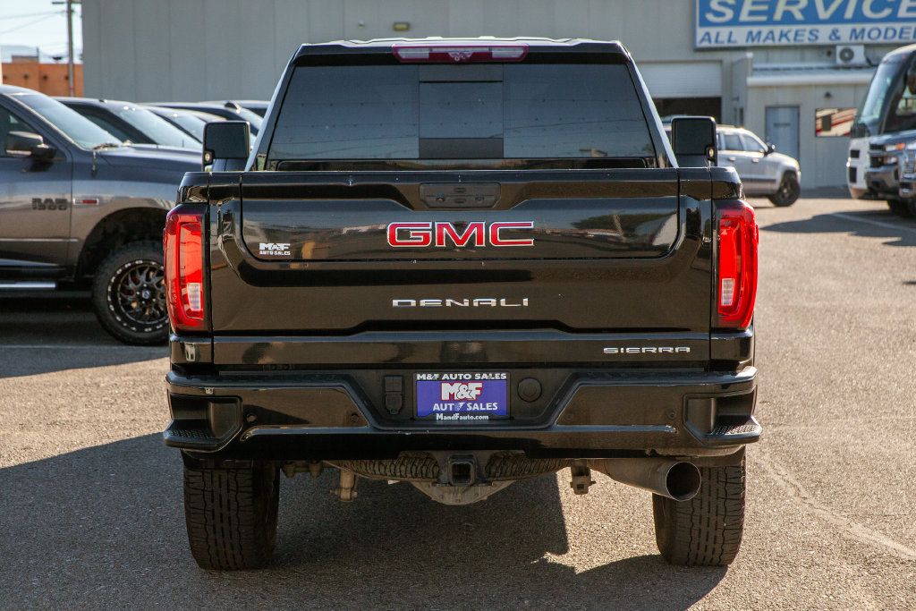 Used 2023 GMC Sierra 2500 Denali w/ Denali Black Diamond Edition AWD/4WD image 5