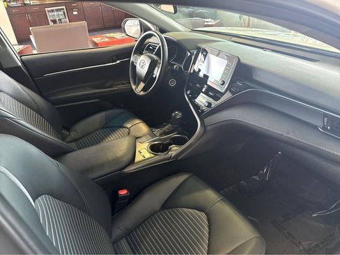 Used 2024 Toyota Camry SE FWD image 28