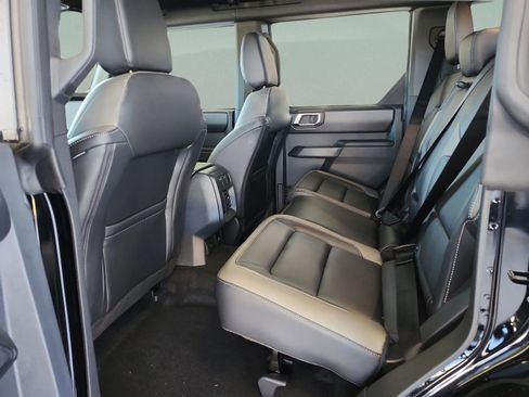 New 2025 Ford Bronco Outer Banks image 17