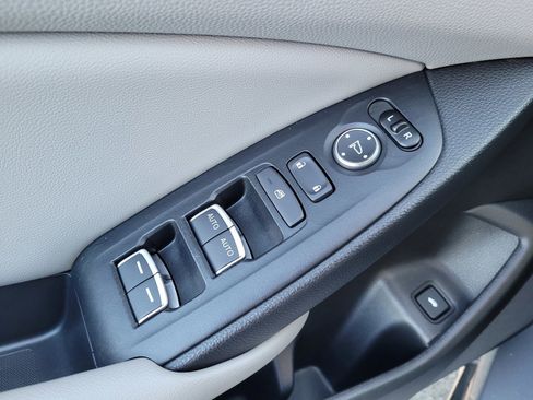 Certified 2020 Honda Accord EX image 17