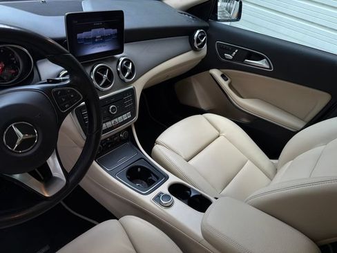 Used 2018 Mercedes-Benz GLA 250 image 9
