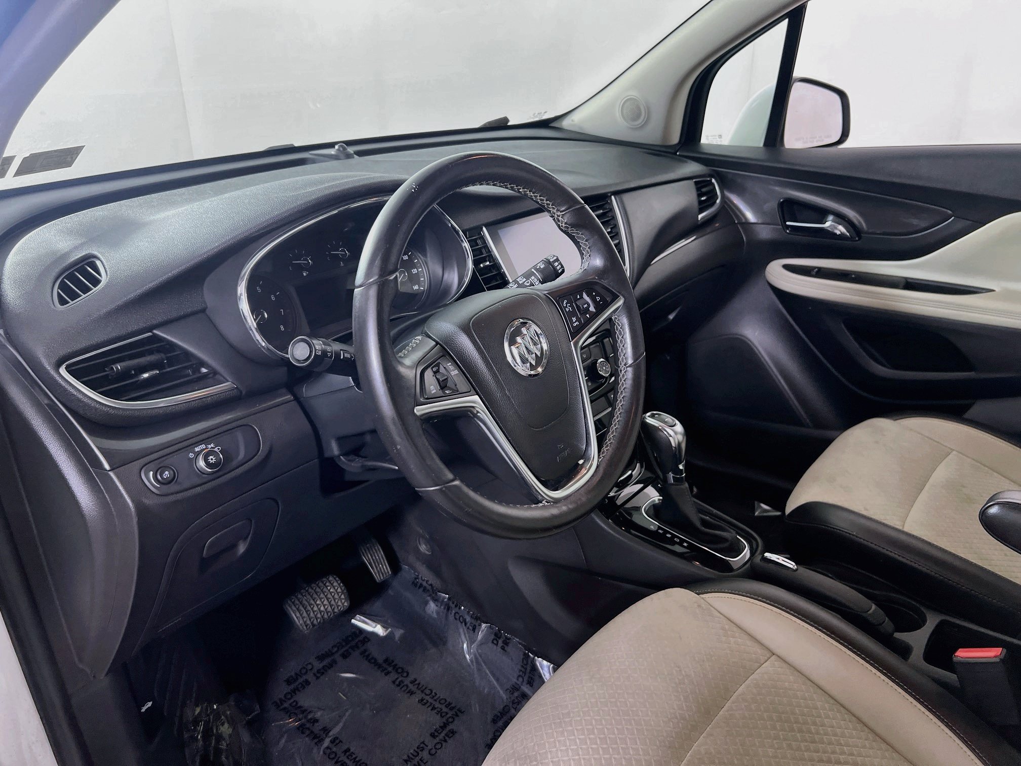Used 2018 Buick Encore Preferred AWD/4WD image 9