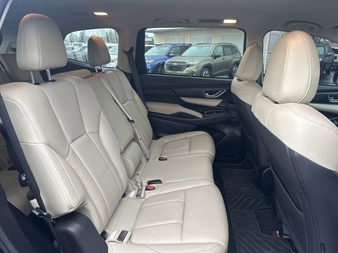 Used 2023 Subaru Ascent Limited image 9