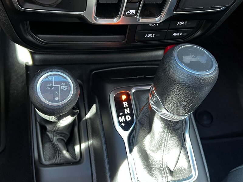 Used 2023 Jeep Wrangler Unlimited w/ Cold Weather Group AWD/4WD image 39
