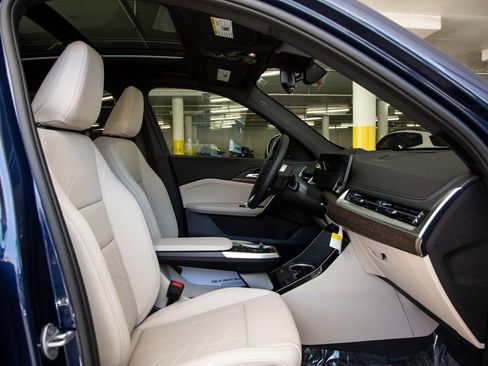 Certified 2025 BMW X1 xDrive28i w/ Technology Package image 28