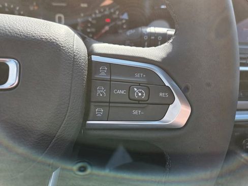 Used 2025 Jeep Compass Limited w/ Sun & Sound Group AWD/4WD image 23