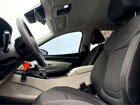 Used 2022 Hyundai Tucson SE image 9