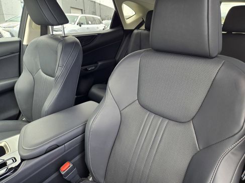 Used 2025 Lexus NX 350h AWD w/ Premium Package image 16