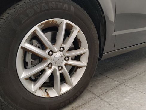 Used 2019 Dodge Grand Caravan SXT FWD image 31